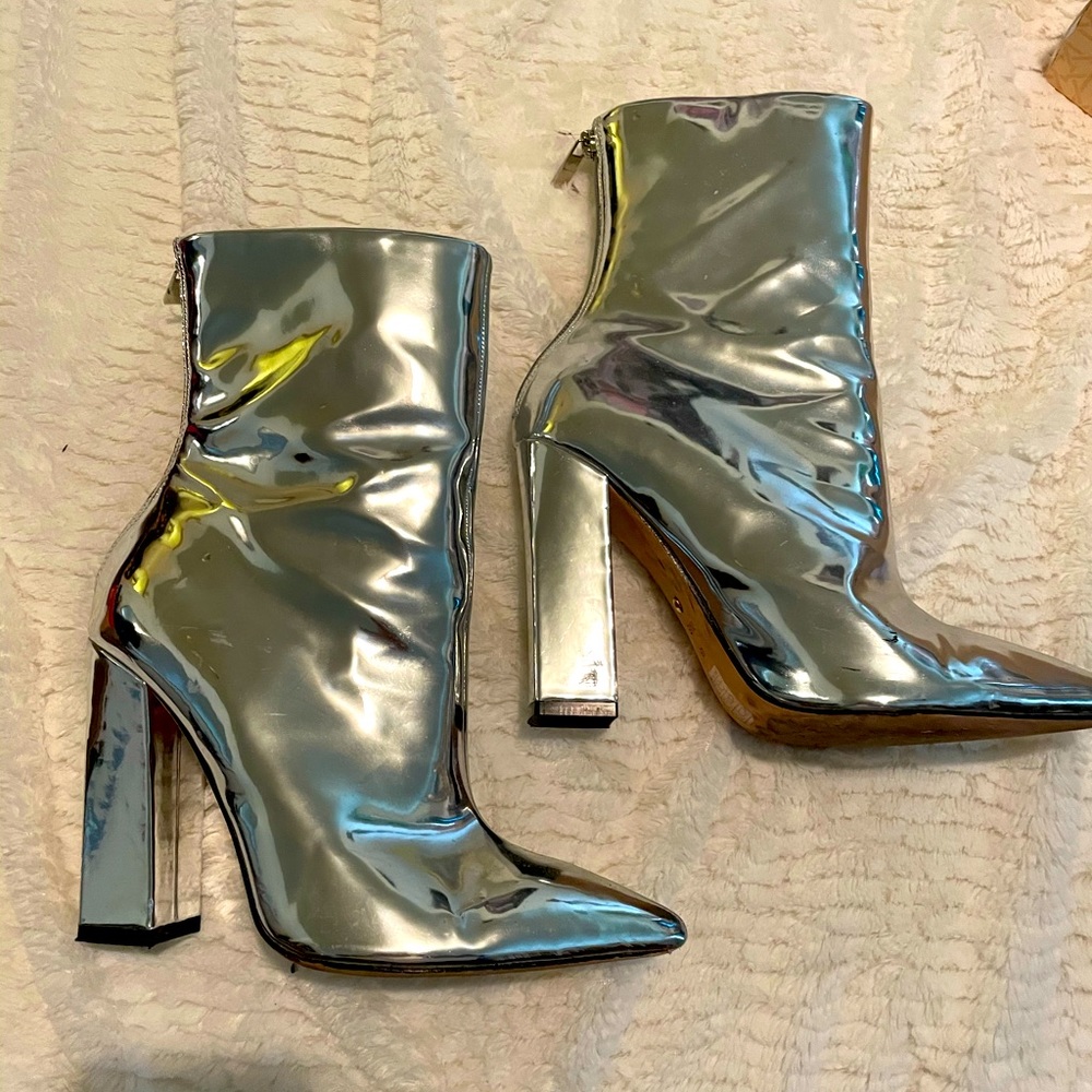 Ankle boots